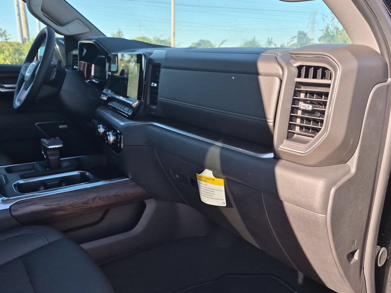 New 2026 GMC Sierra 1500 SLT w/ SLT Premium Package AWD/4WD image 31