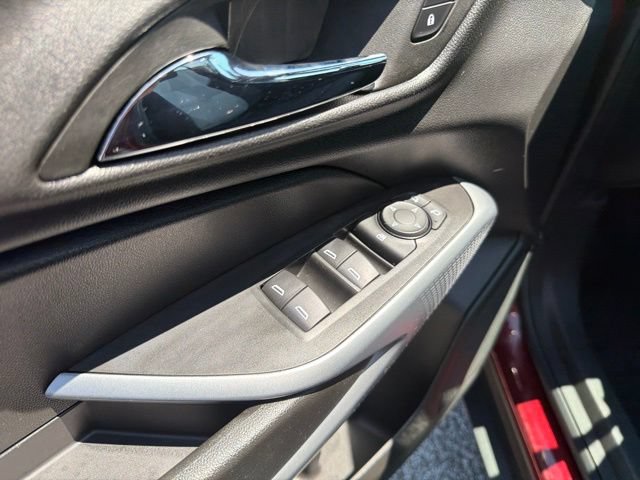 Used 2024 Chevrolet Trax RS w/ Sunroof Package FWD image 11