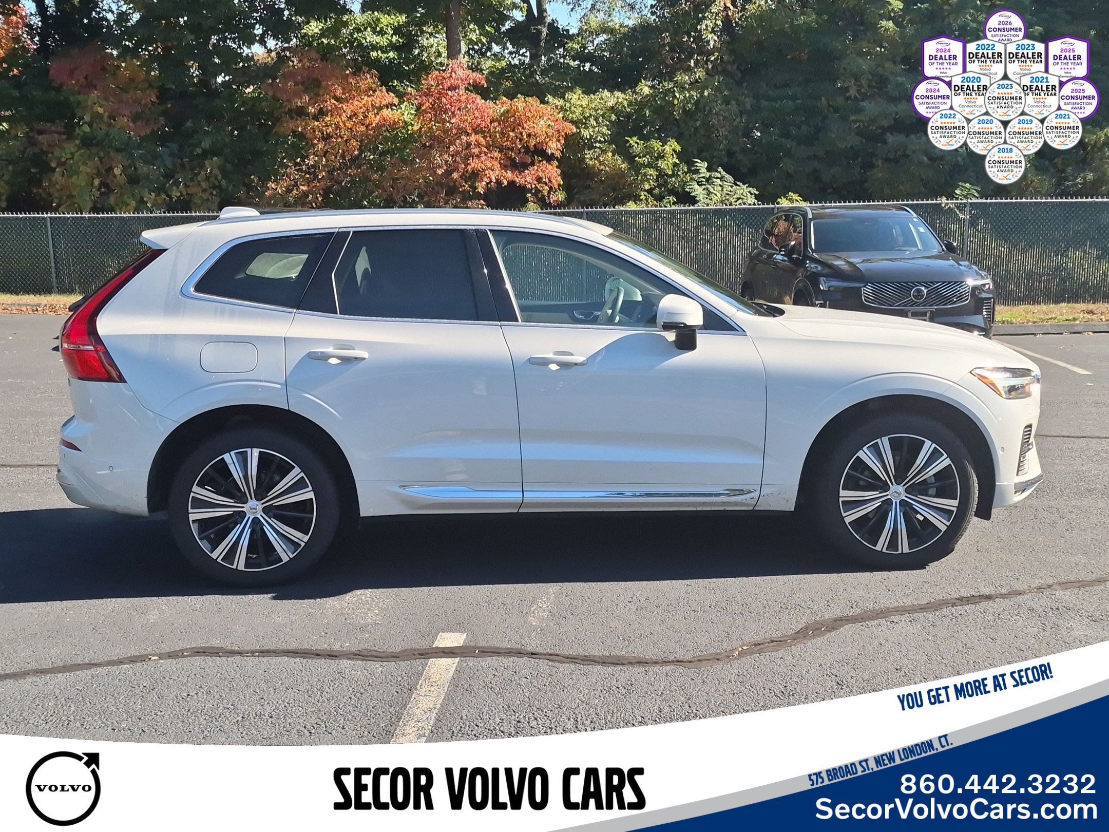 Used 2022 Volvo XC60 B5 Inscription w/ Advanced Package AWD/4WD image 4