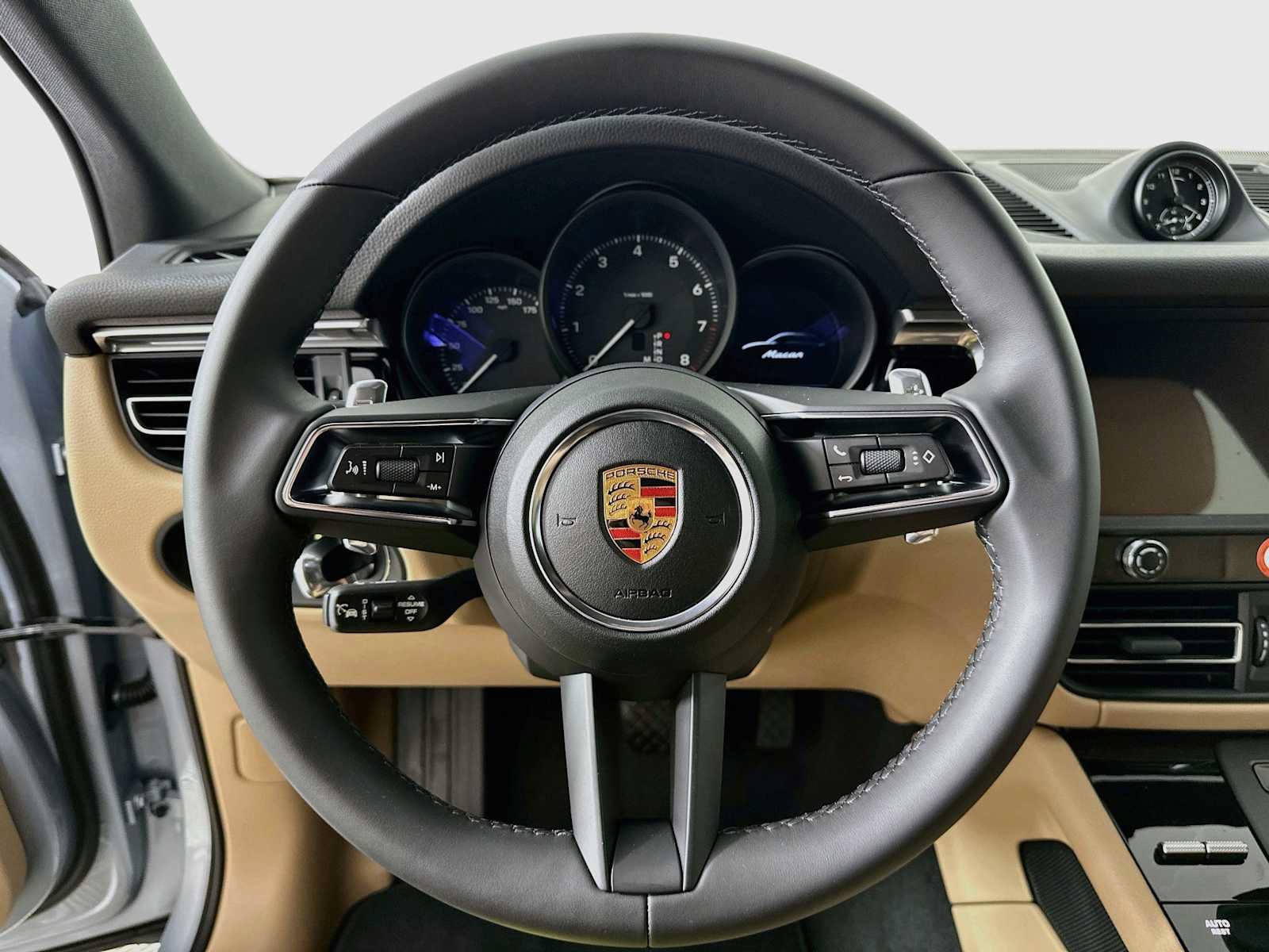 New 2026 Porsche Macan AWD/4WD image 14