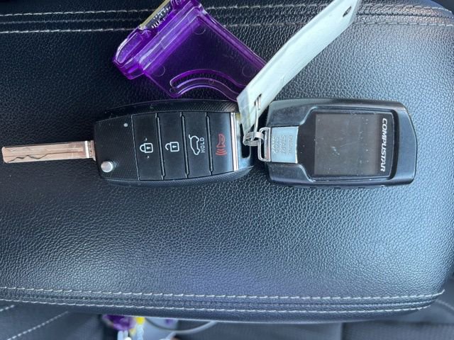 Used 2017 Kia Sportage LX image 32