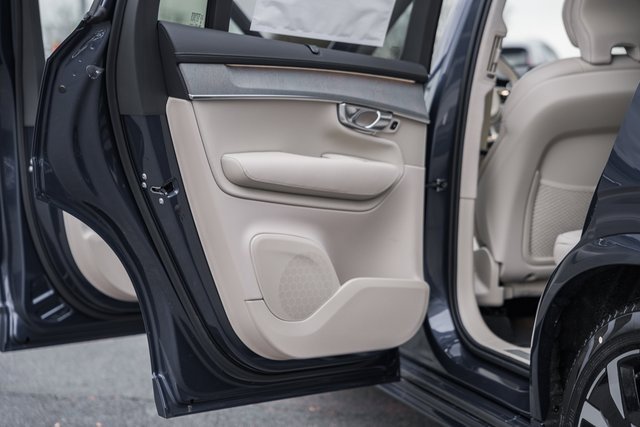 New 2026 Volvo XC90 B6 Ultra w/ Lounge Package image 37