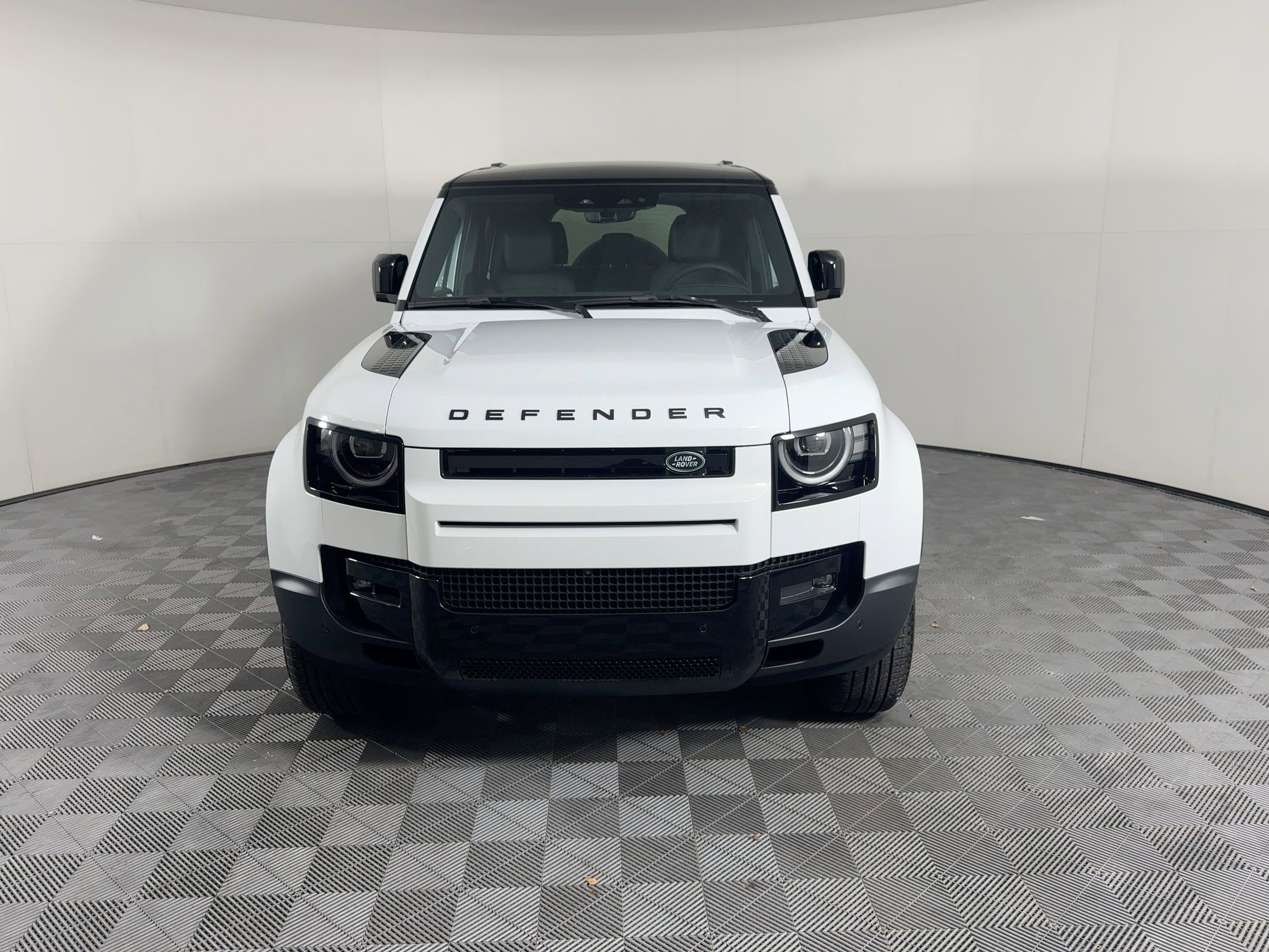 New 2026 Land Rover Defender 110 S AWD/4WD image 7