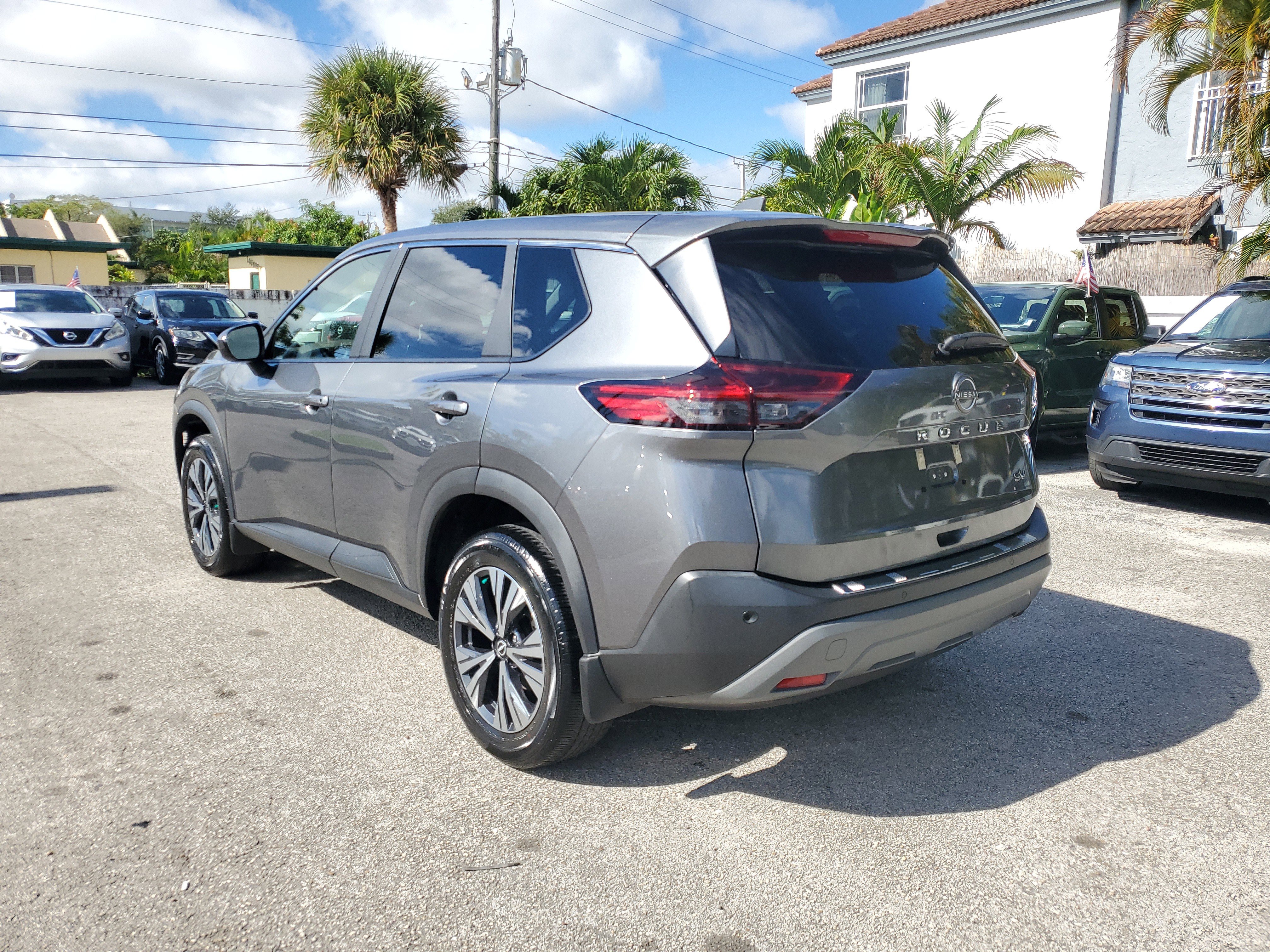 Certified 2023 Nissan Rogue SV image 7