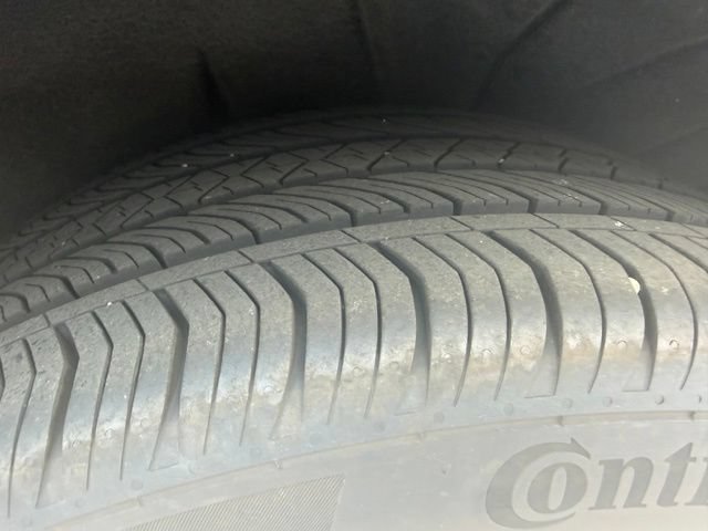 Used 2023 Buick Envision Avenir AWD/4WD image 12