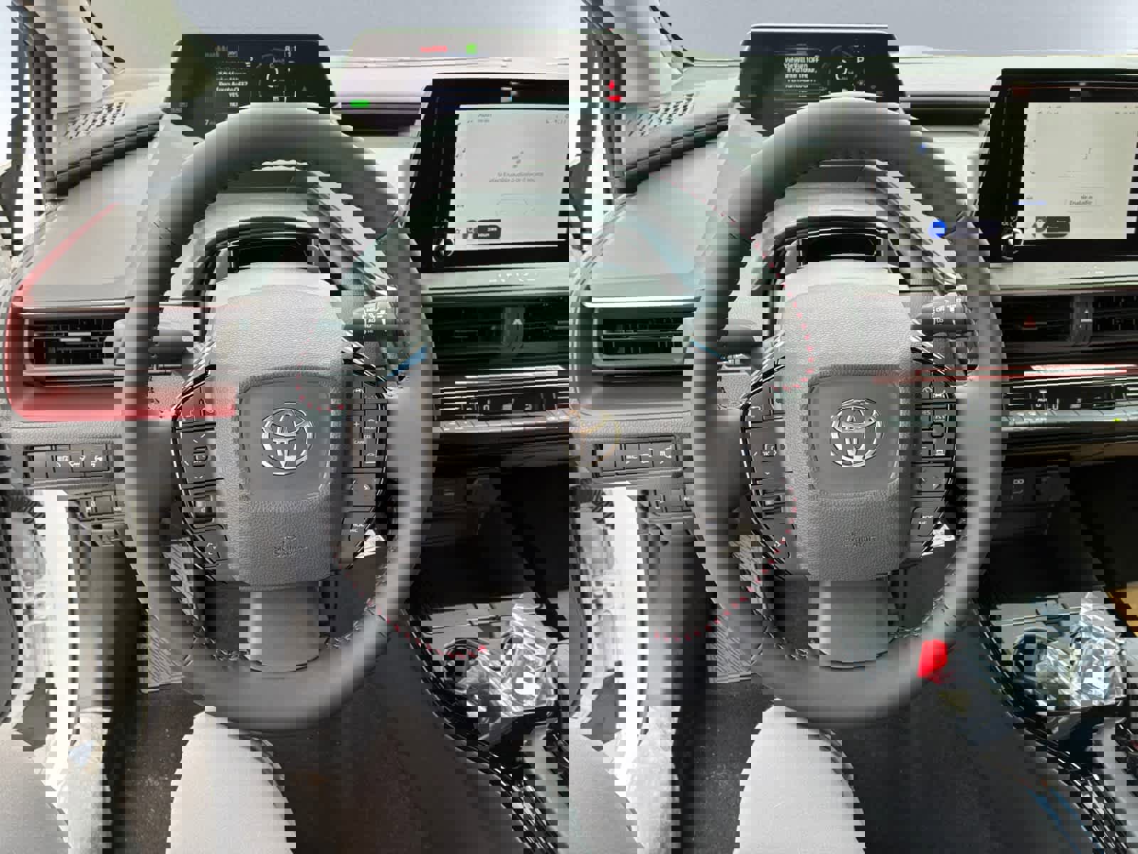 Used 2025 Toyota Prius Plug-In Hybrid image 17