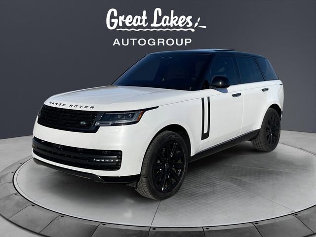 Used 2023 Land Rover Range Rover SE image 2