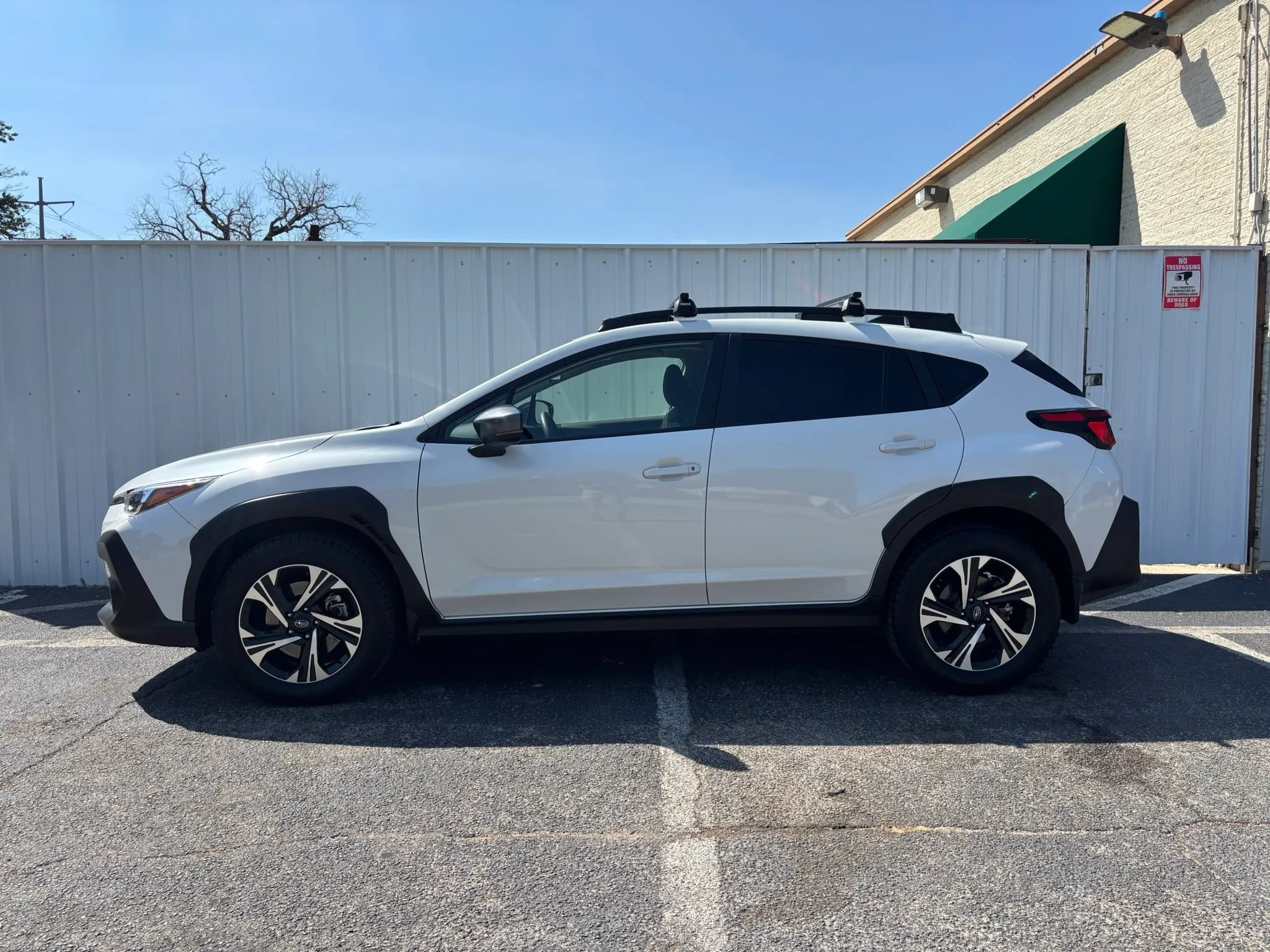 Used 2024 Subaru Crosstrek 2.0i Premium AWD/4WD image 2