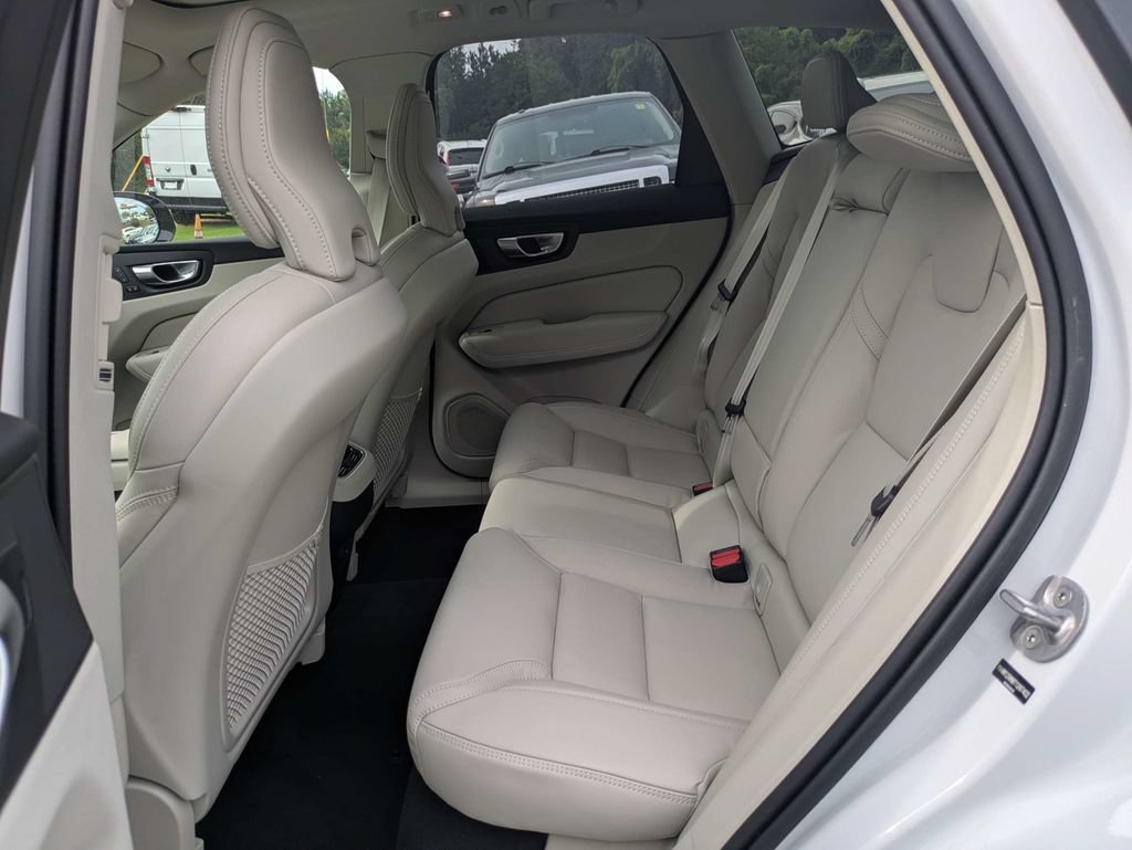 Certified 2026 Volvo XC60 B5 Ultra w/ Protection Package Premier AWD/4WD image 15