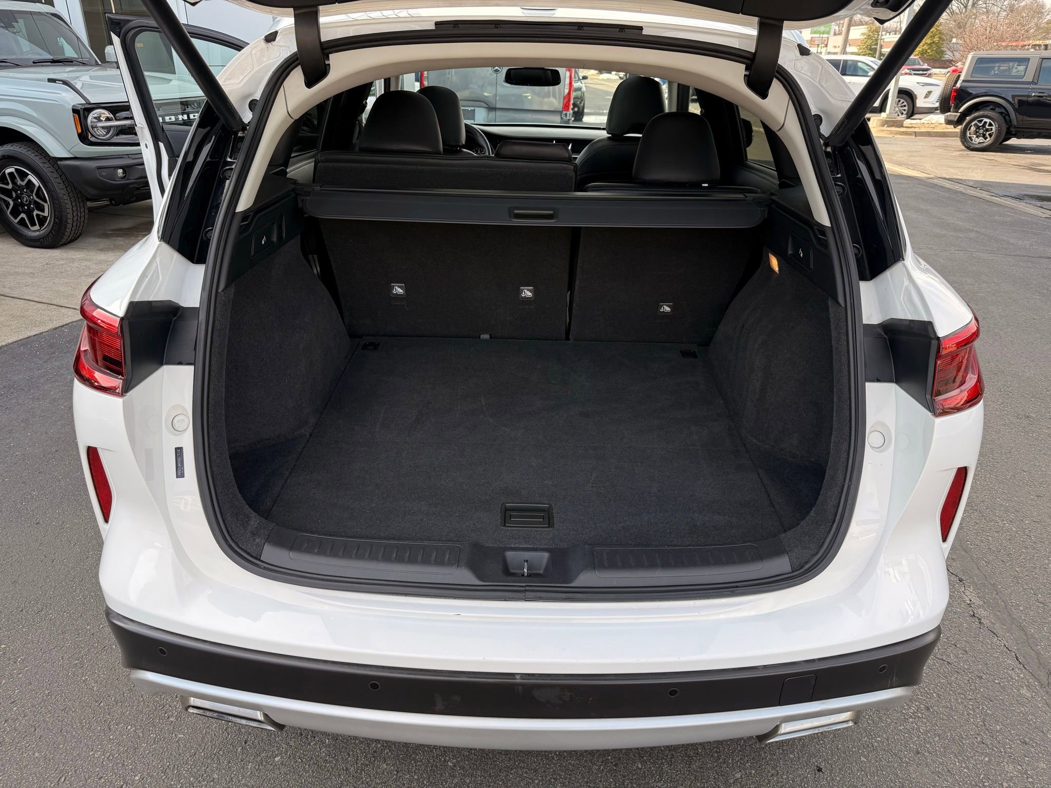 Used 2021 INFINITI QX50 Luxe image 28