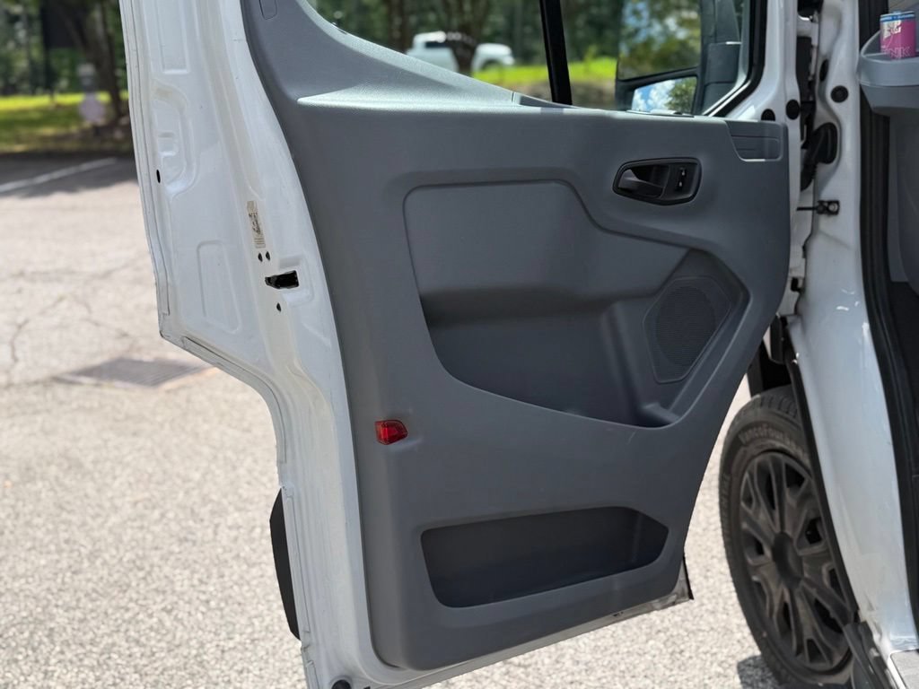 Used 2018 Ford Transit 350 XLT RWD image 9