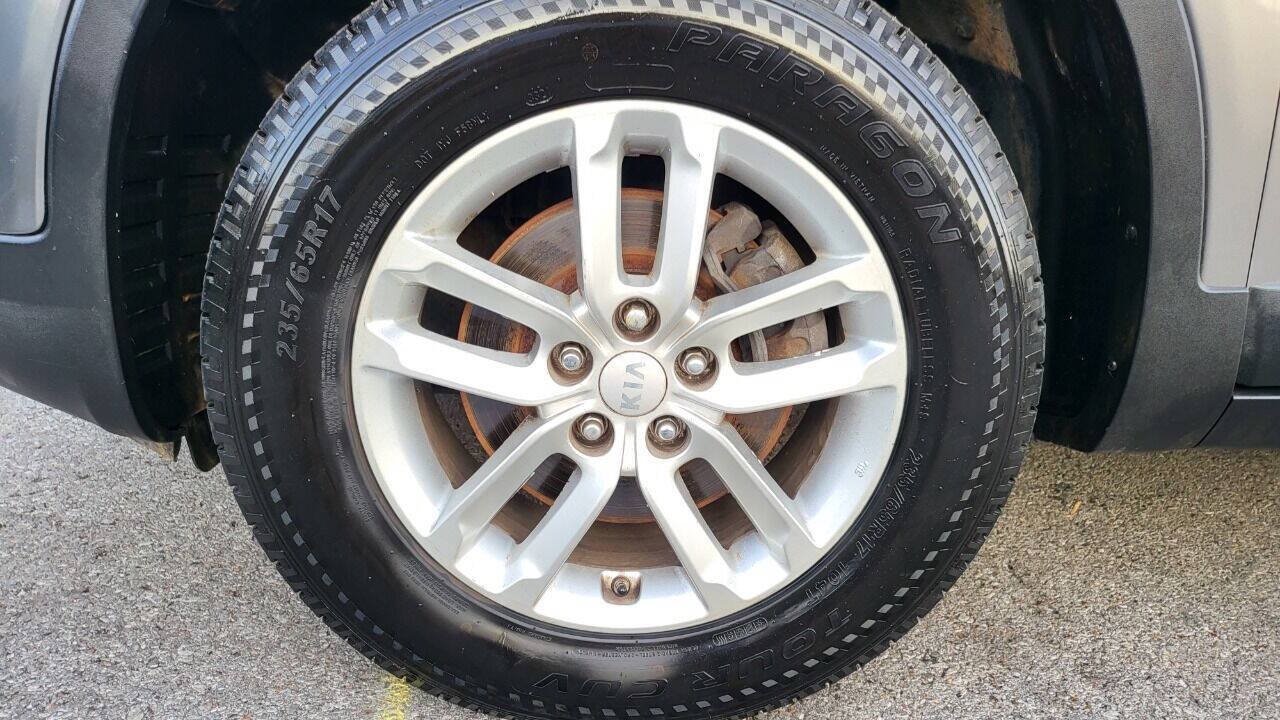 Used 2014 Kia Sorento LX w/ Touring Package (LX) FWD image 31
