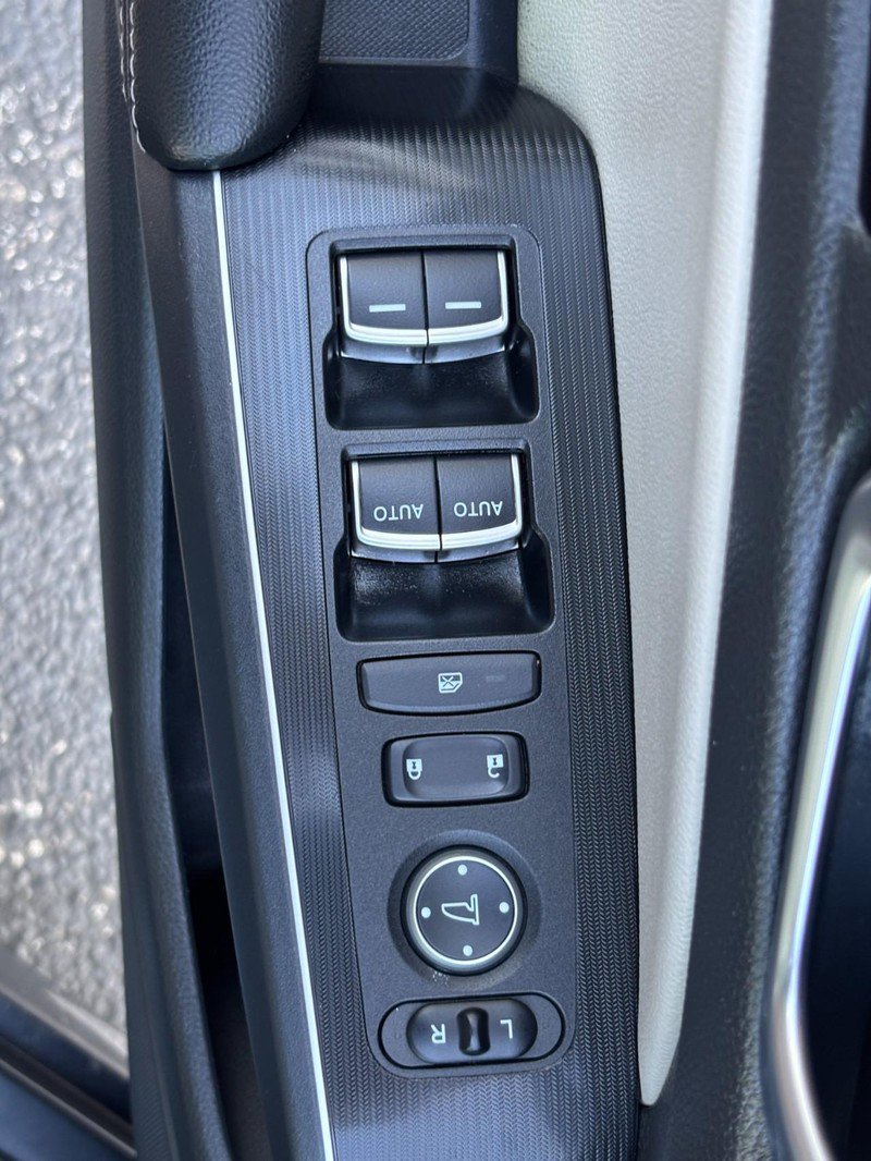 Used 2022 Honda Civic Touring image 27