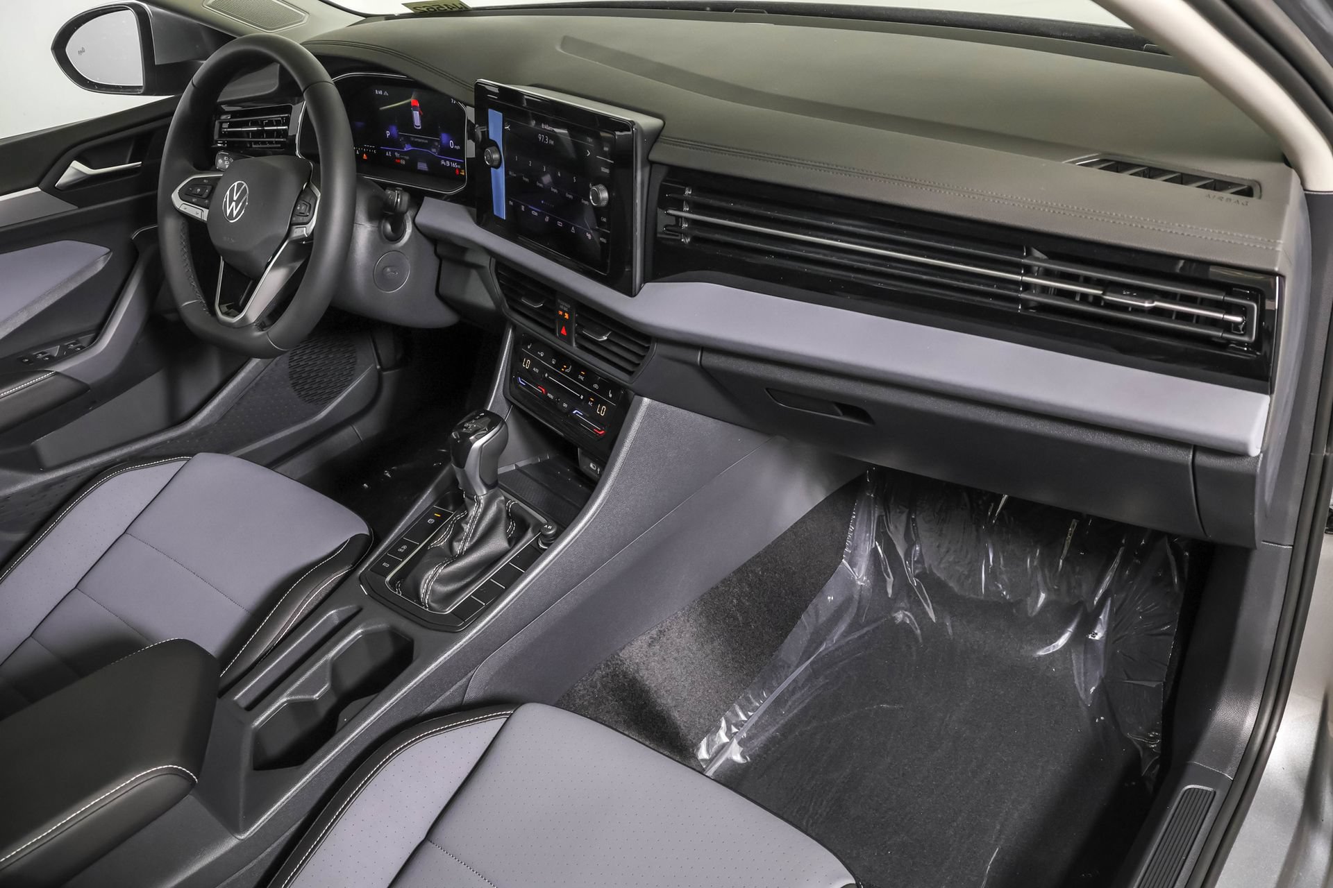 Used 2026 Volkswagen Jetta SE FWD image 43