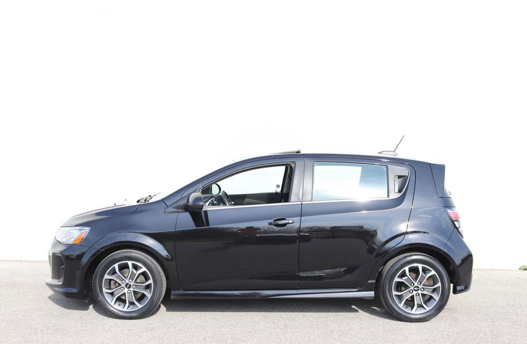 Used 2018 Chevrolet Sonic LT w/ True North Edition FWD image 8