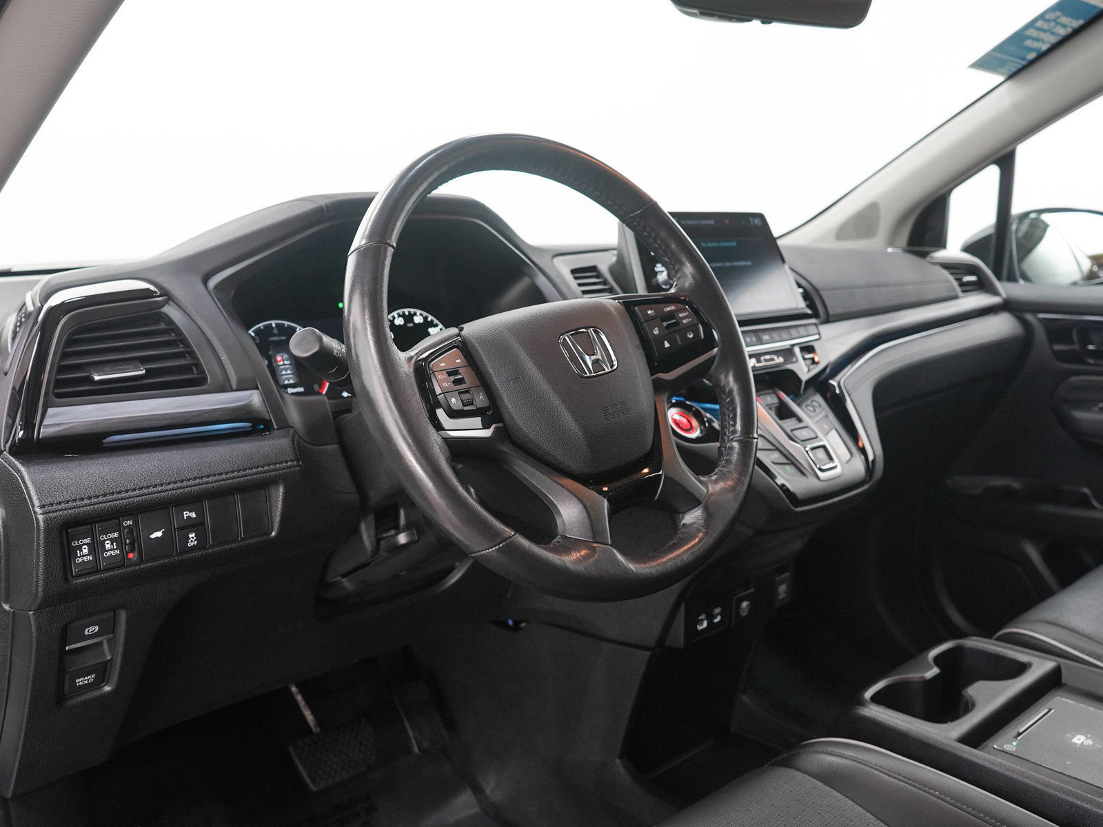Used 2025 Honda Odyssey Elite image 26