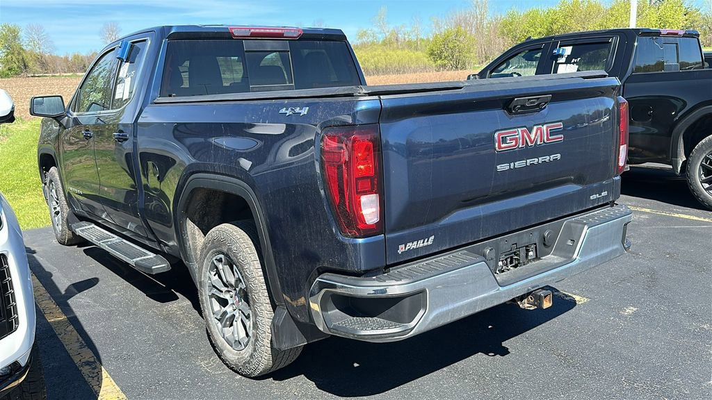Used 2023 GMC Sierra 1500 SLE w/ Preferred Package AWD/4WD image 4