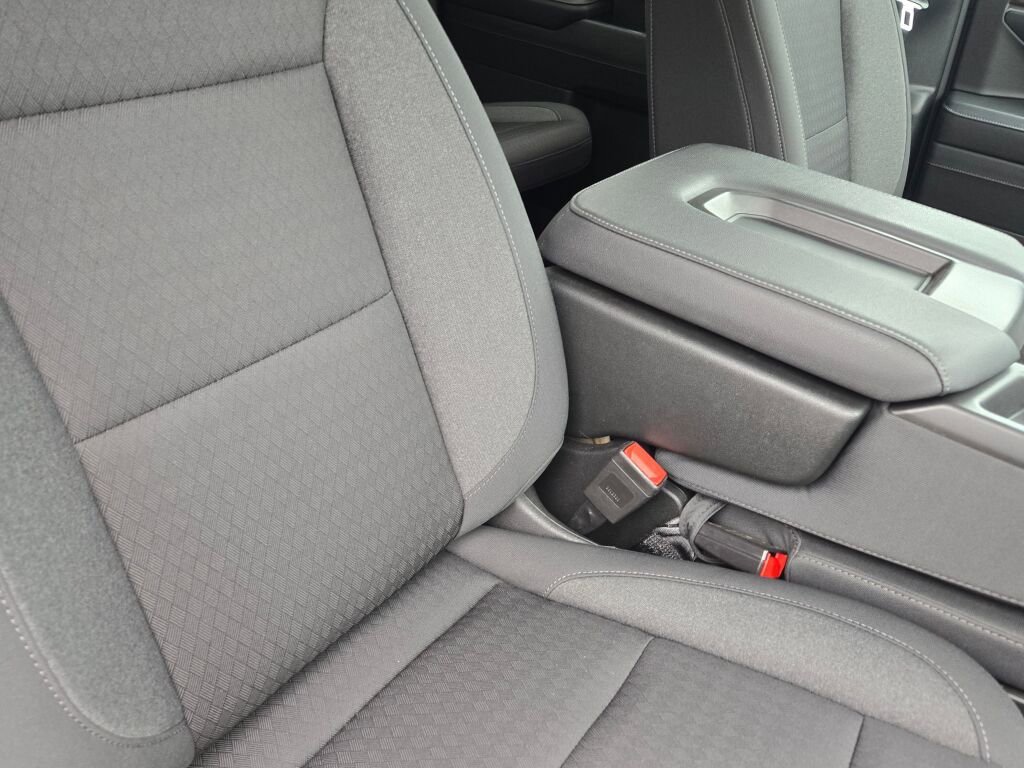 Used 2024 Chevrolet Silverado 1500 LT image 7