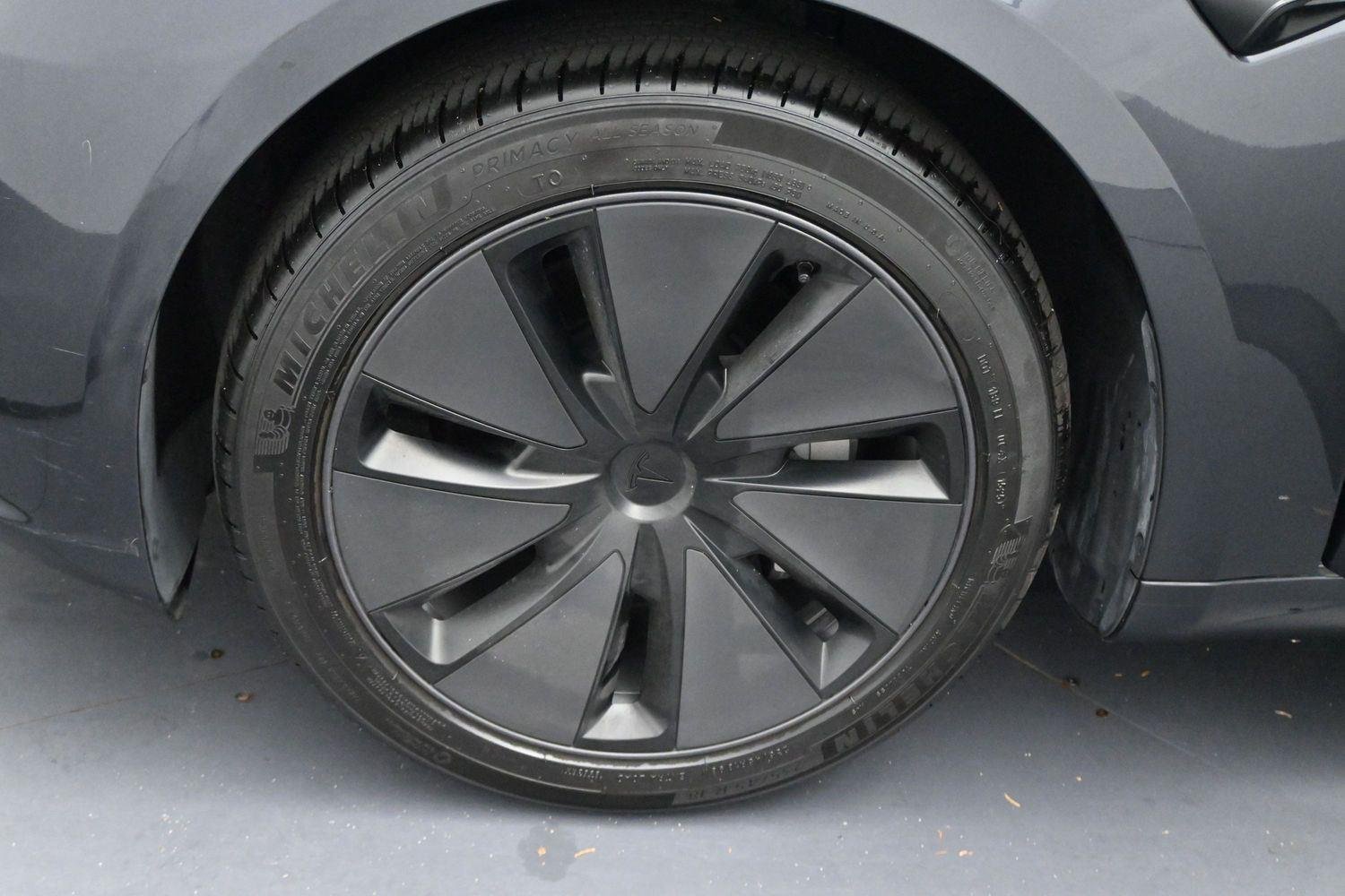 Used 2025 Tesla Model 3 Long Range RWD image 33