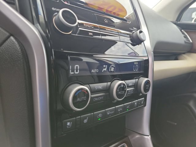 Used 2022 Subaru Ascent Touring w/ Popular Package #2A AWD/4WD image 38