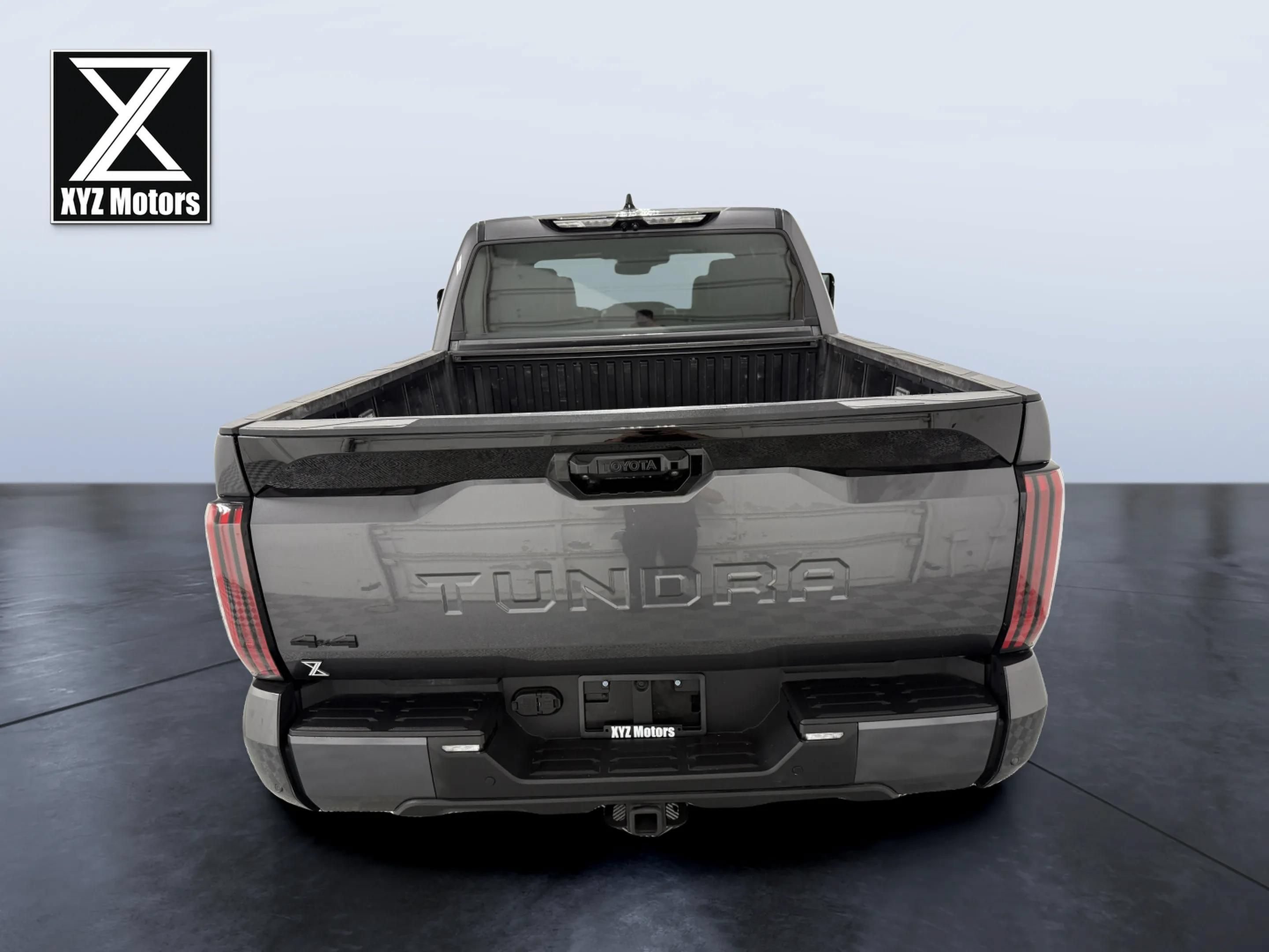 Used 2022 Toyota Tundra Platinum AWD/4WD image 5