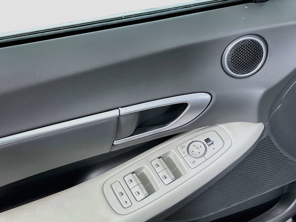 New 2026 Hyundai Sonata SEL FWD image 15