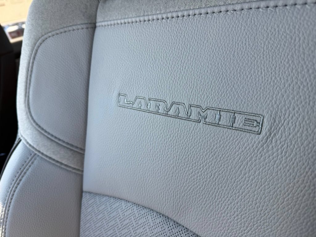 New 2026 RAM 3500 Laramie AWD/4WD image 29