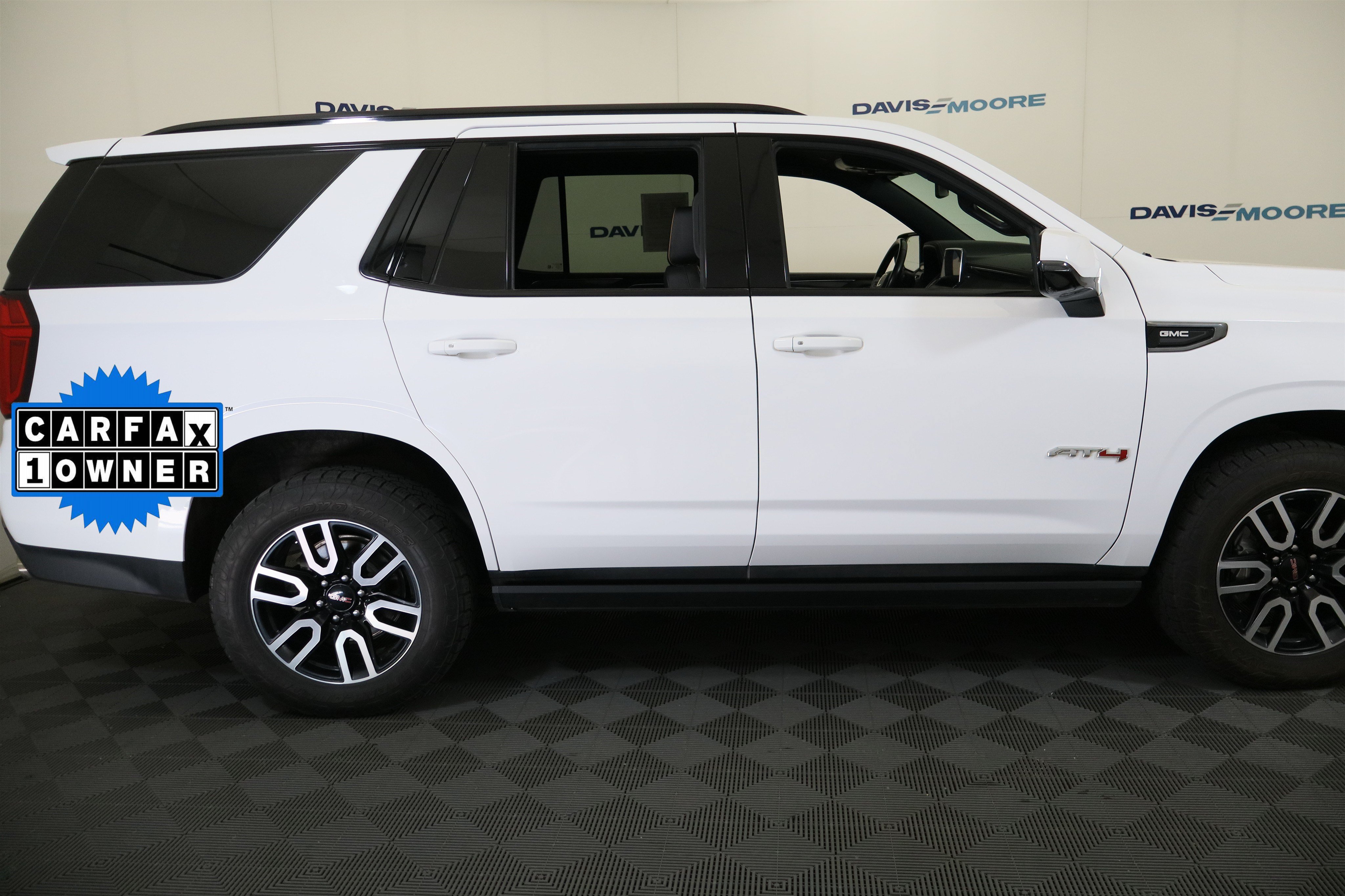 Certified 2022 GMC Yukon AT4 w/ Technology Package AWD/4WD image 5
