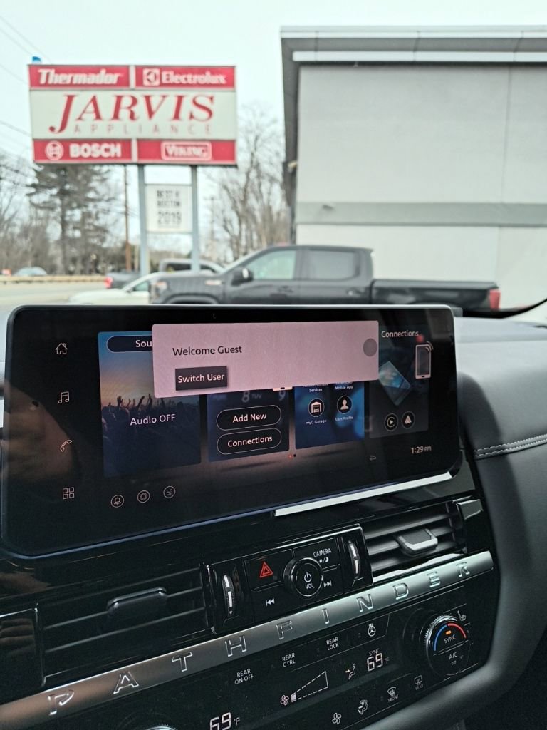 New 2026 Nissan Pathfinder Platinum image 22