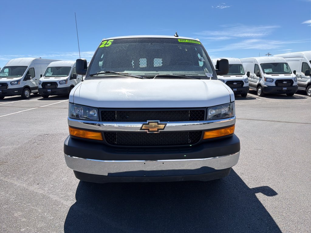 Used 2025 Chevrolet Express 2500 w/ Driver Convenience Package RWD image 8