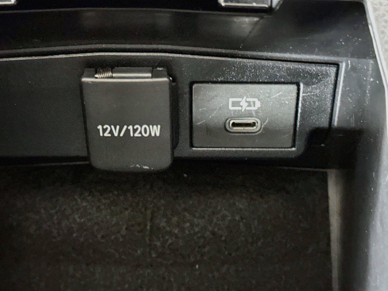 Certified 2025 Toyota Corolla Cross XLE w/ Convenience Package AWD/4WD image 35