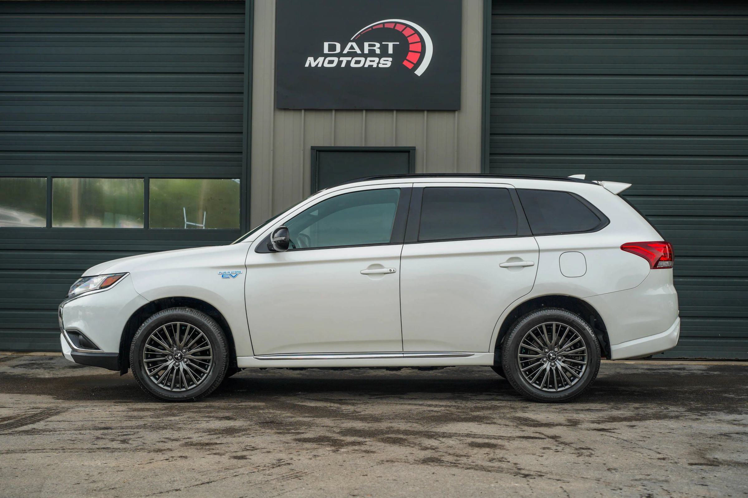 Used 2022 Mitsubishi Outlander GT AWD/4WD image 4