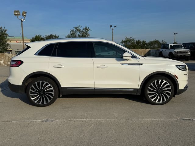 Used 2023 Lincoln Nautilus Black Label AWD/4WD image 3