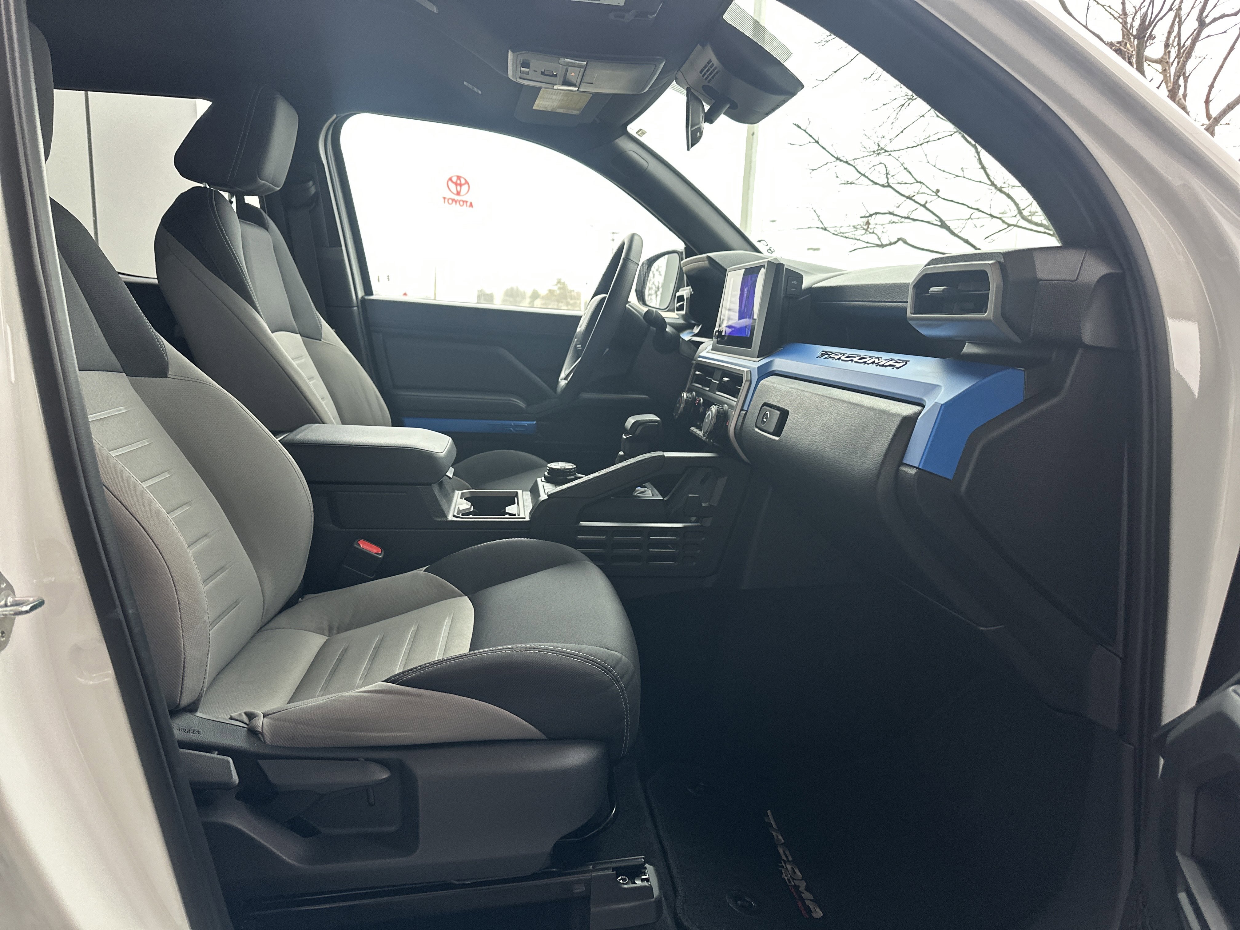 Certified 2025 Toyota Tacoma TRD Off-Road image 13