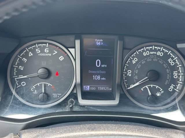 Used 2018 Toyota Tacoma TRD Sport AWD/4WD image 27