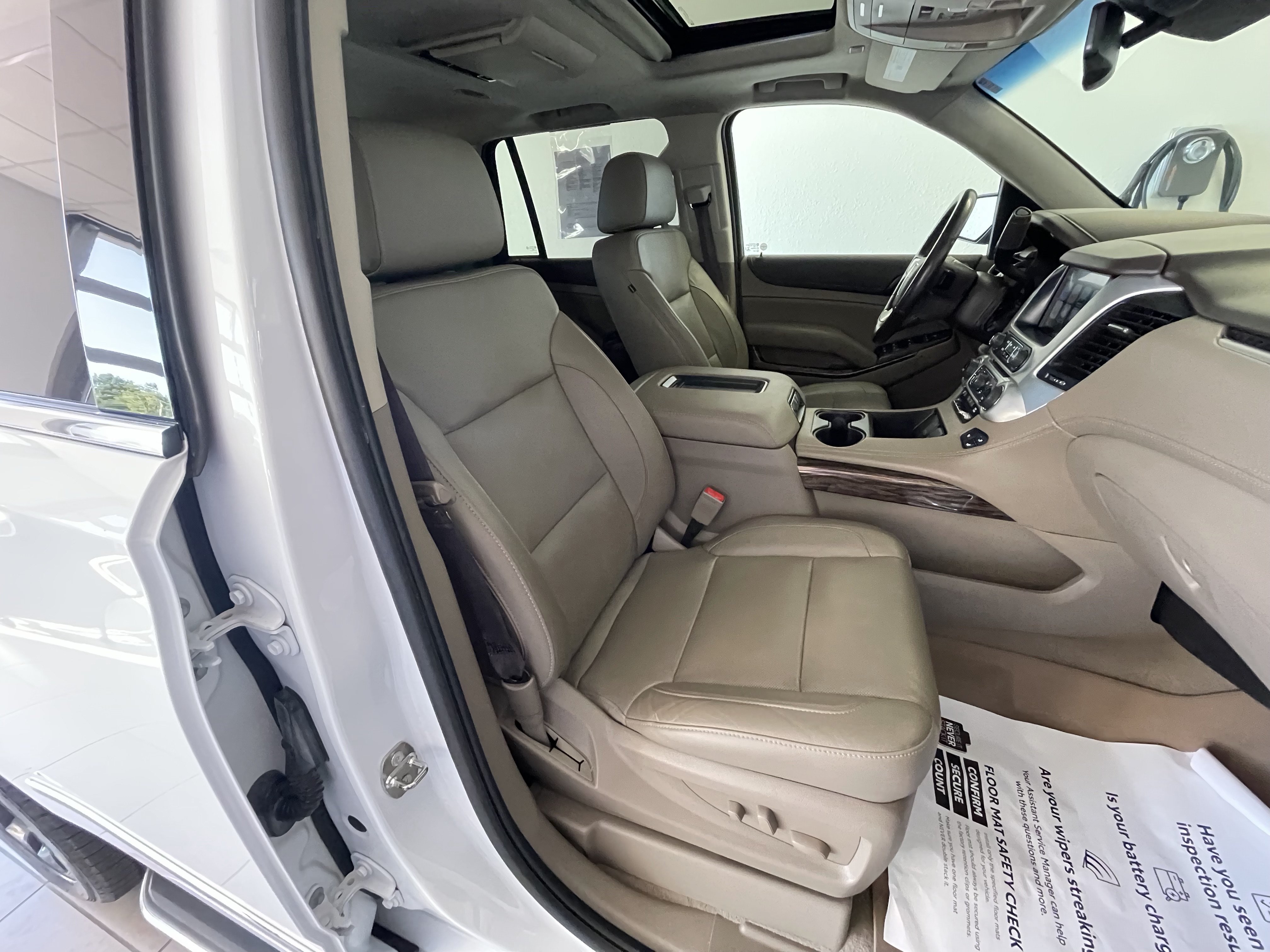 Certified 2019 GMC Yukon SLT w/ Premium Edition AWD/4WD image 14