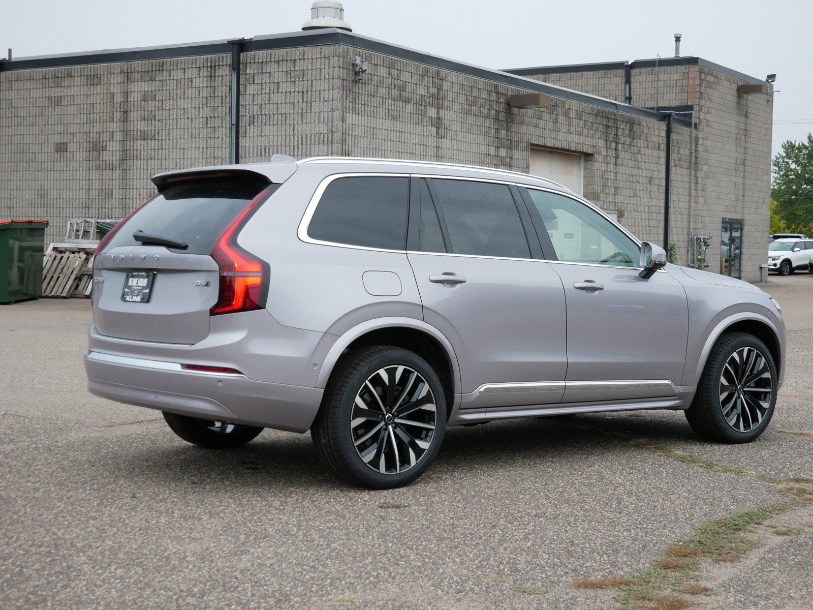 New 2027 Volvo XC90 B6 Ultra AWD/4WD image 3