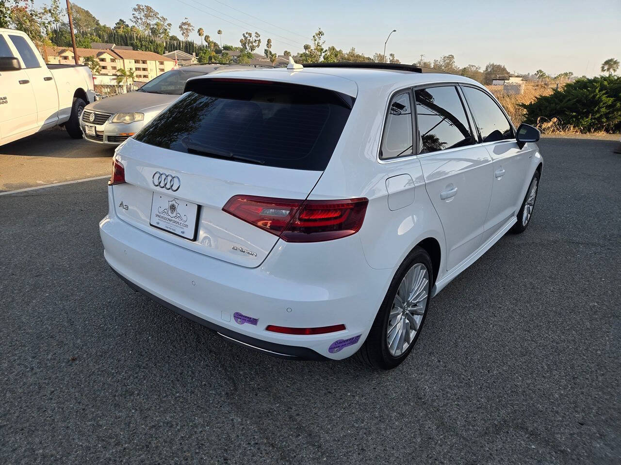 Used 2016 Audi A3 e-tron Premium Plus w/ Premium Plus Package FWD image 18