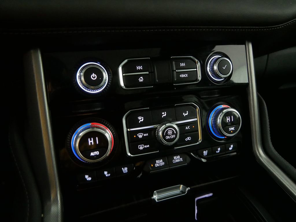 Used 2021 GMC Yukon Denali w/ Denali Ultimate Package image 29