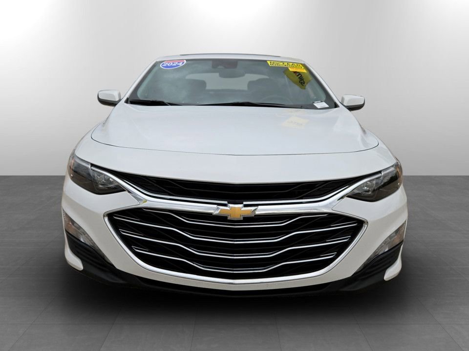 Used 2024 Chevrolet Malibu LT image 4