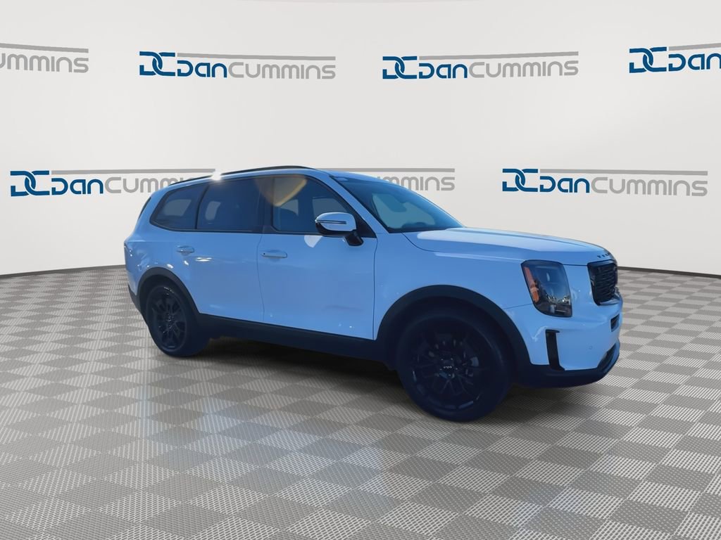 Used 2022 Kia Telluride SX w/ SX Prestige Package image 2