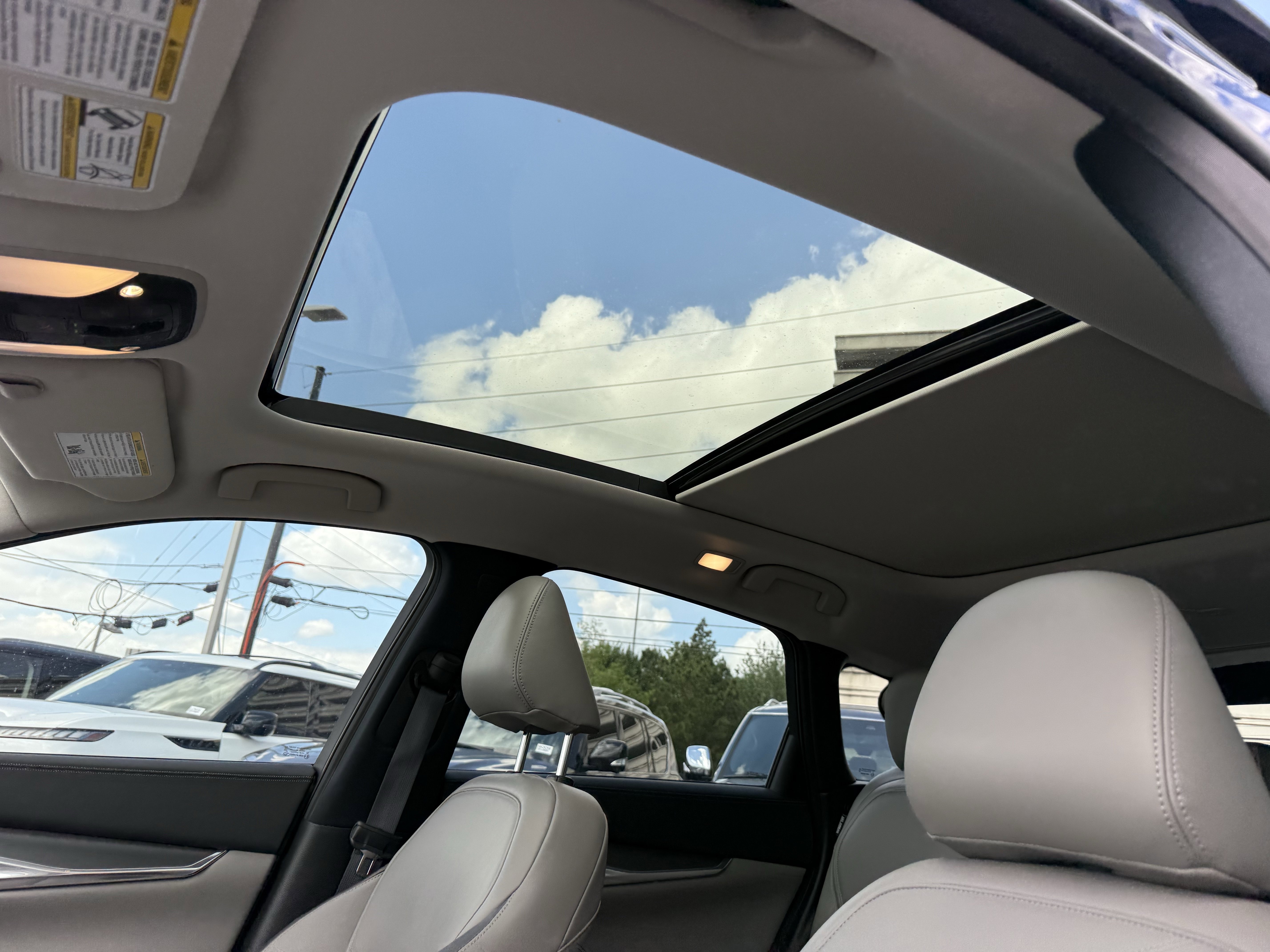 Certified 2024 INFINITI QX50 Luxe FWD image 9