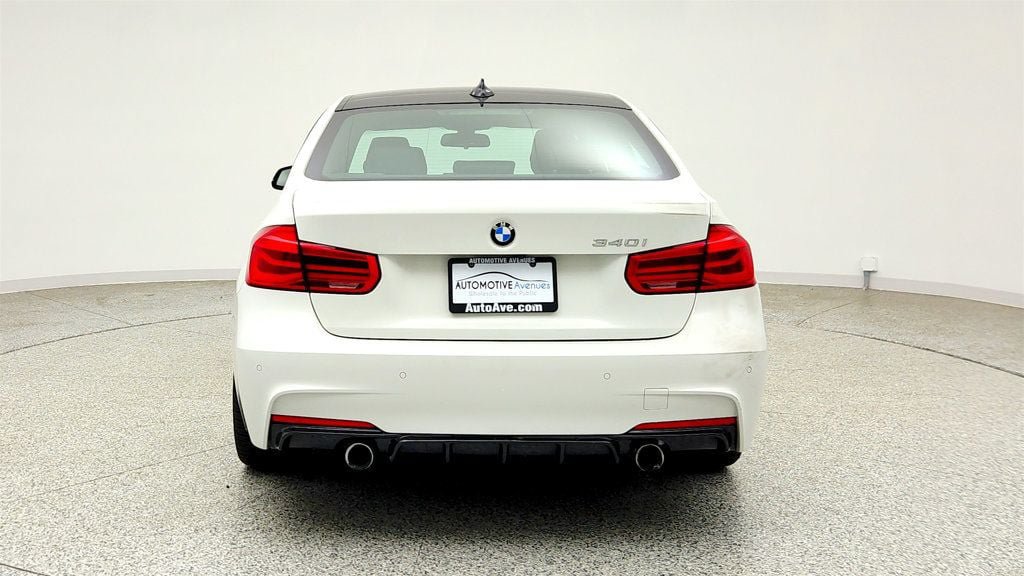 Used 2016 BMW 340i Sedan RWD image 6