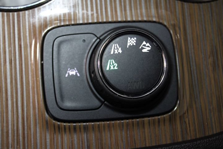 Used 2023 GMC Acadia SLE w/ Elevation Edition AWD/4WD image 32