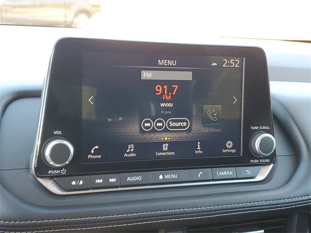 Used 2023 Nissan Rogue SV image 18