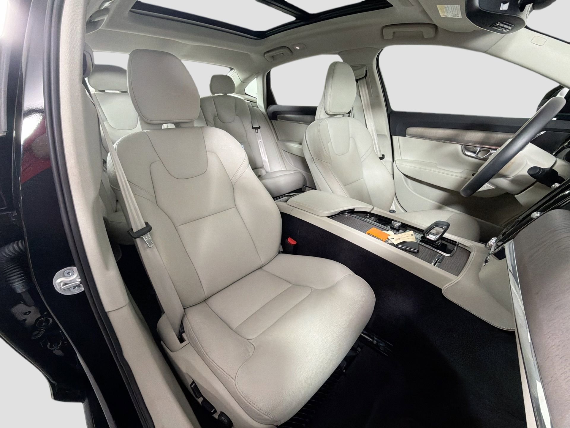 Certified 2023 Volvo S90 B6 Plus w/ Protection Package Premier image 30