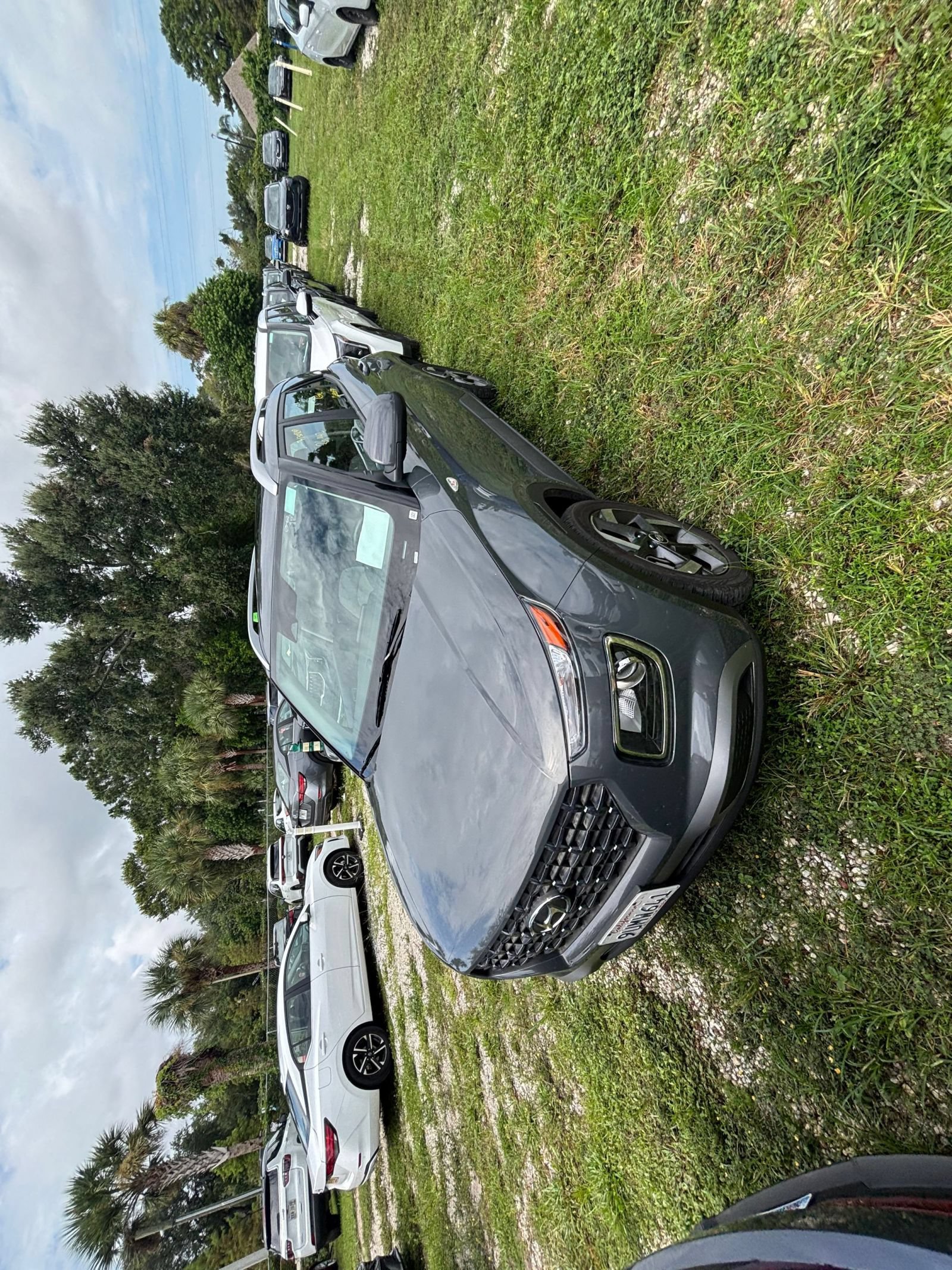 Used 2025 Hyundai Venue SEL FWD image 17