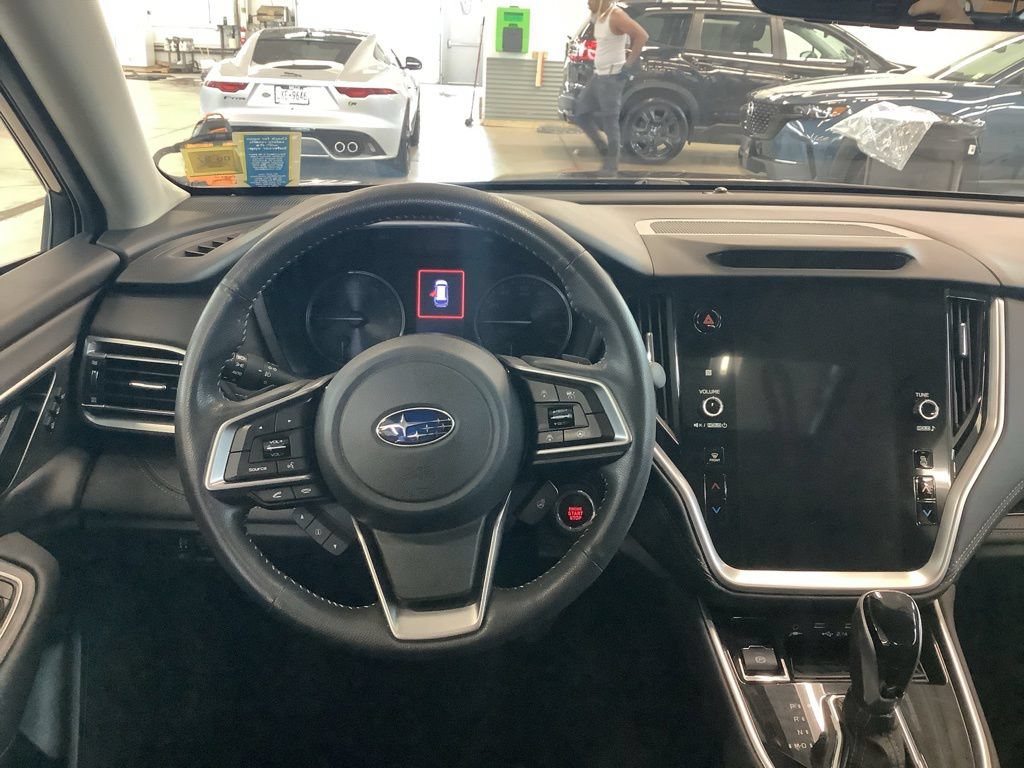 Certified 2022 Subaru Outback Limited AWD/4WD image 6