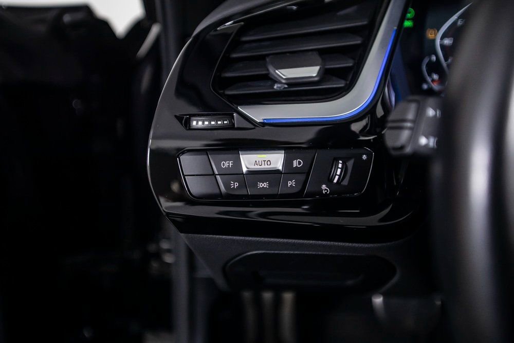 Used 2021 BMW Z4 M40i w/ Shadowloine Package image 34