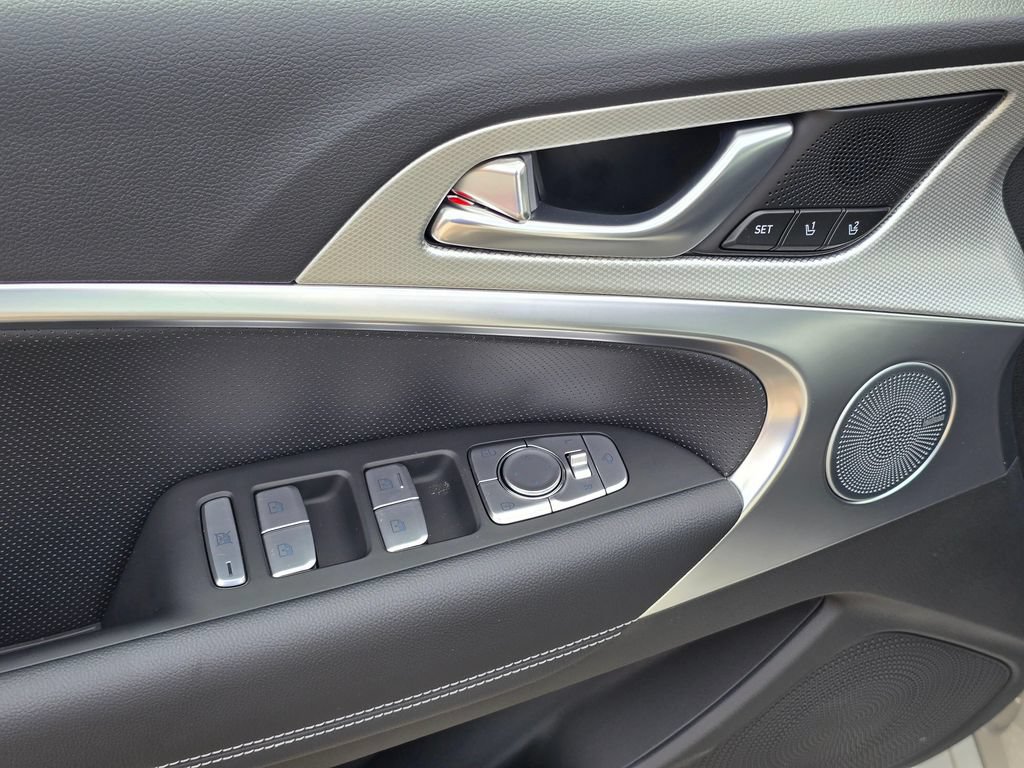 New 2026 Genesis G70 2.5T Prestige AWD/4WD image 23
